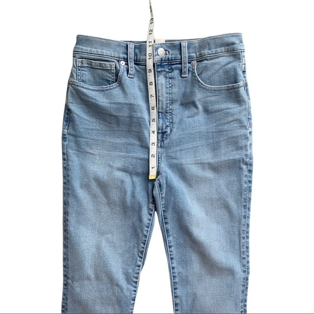 MADEWELL 11" High-Rise Skinny Crop Jeans! - Picture 4 of 10